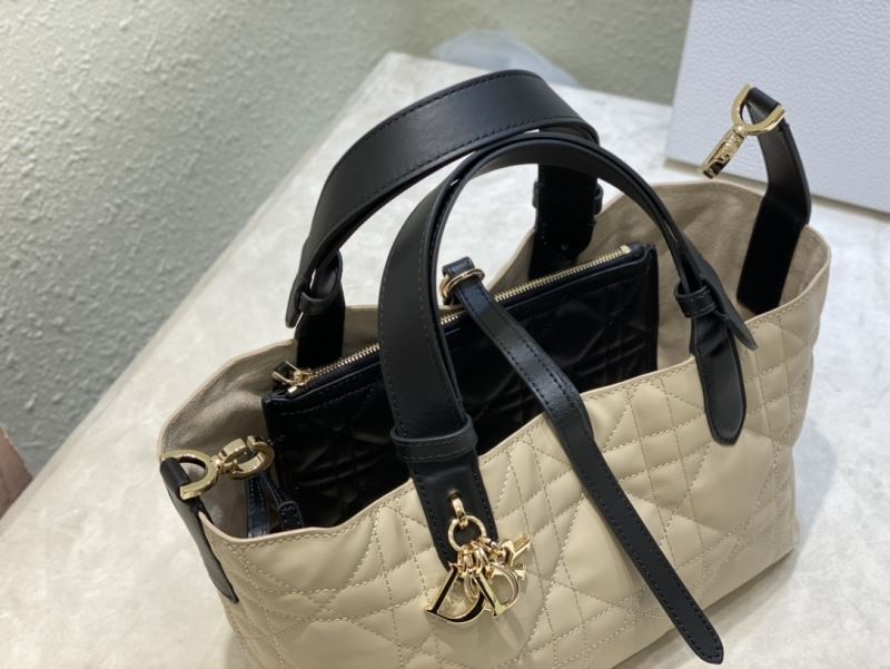 chr1st1an D10r shopping bags